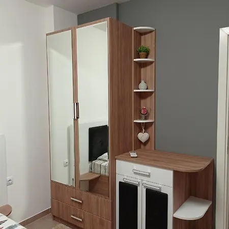 Lucky 7 Apartment *