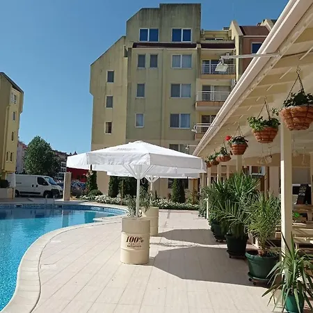 Lucky 7 Apartment